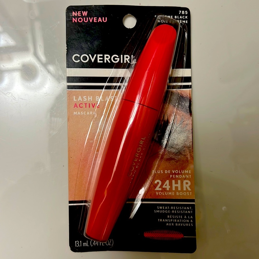 Cover Girl Lash Blast Active 785 Extreme Black